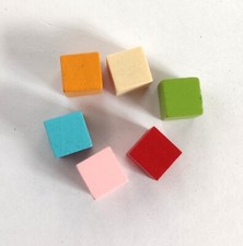6 Wooden Cubes 10mm Track