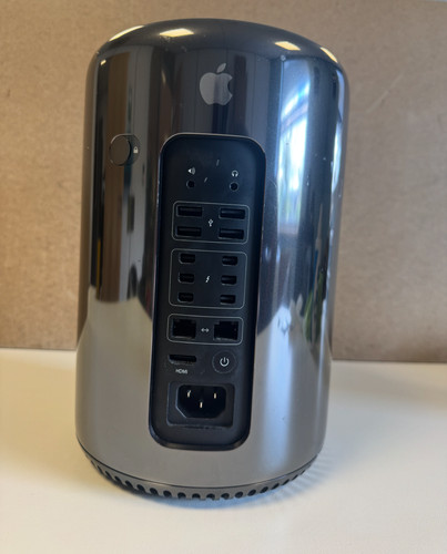 Apple mac pro a1481 - pro,