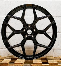 Black x4 24" Urus CF5 Forged