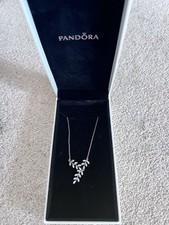 Pandora Shimmering Leaves