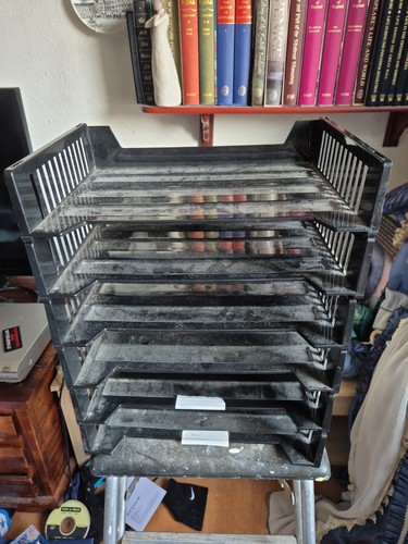 Versatile tier stacking - versatile,
