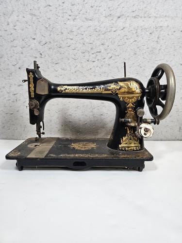 Antique 1914 model 127 - 127, singer