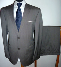 ROY ROBSON SUIT 2 Piece Reda