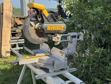DeWalt DW708-gb Compound Mitre