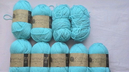Knitting essentials double - knitting,