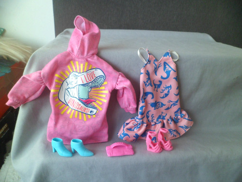 Orig barbie label i love - , in