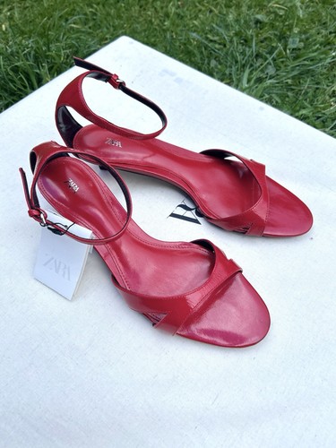 Zara nwt leather kitten heels - nwt,