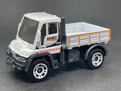 Matchbox mercedes benz unimog - mercedes-benz,