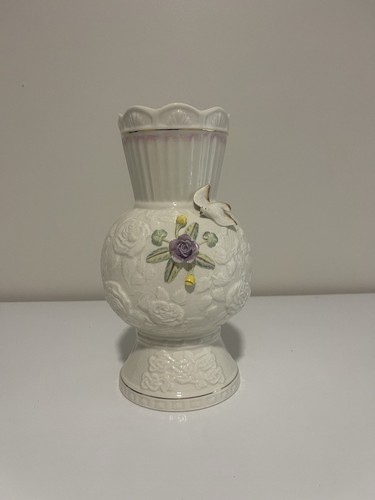 Belleek 2007 songbird vase - 2007,