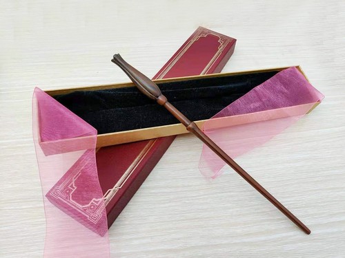 Luna lovegood magic wand harry - luna,