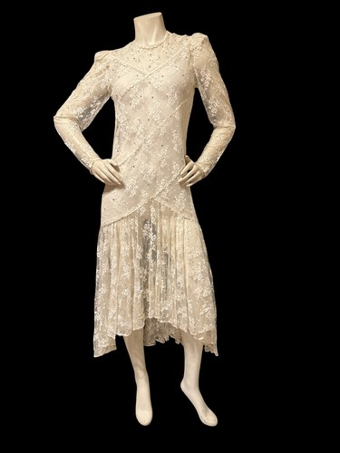 Vintage 80s ivory - , lace