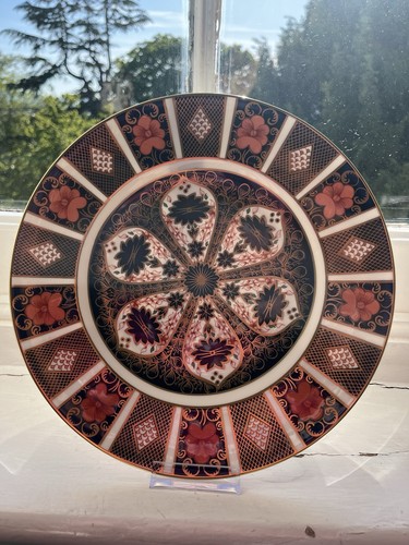 Old imari cabinet - imari, plate