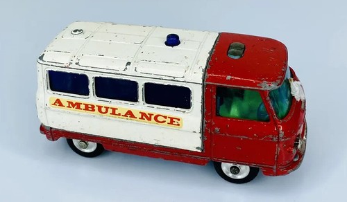 Corgi toys commer ambulance - toys,