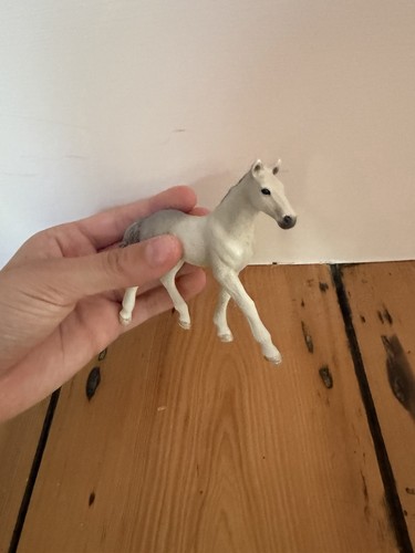 Schleich white and grey goal - white,