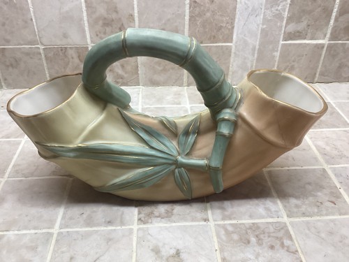 Royal worcester vase - worcester, blush
