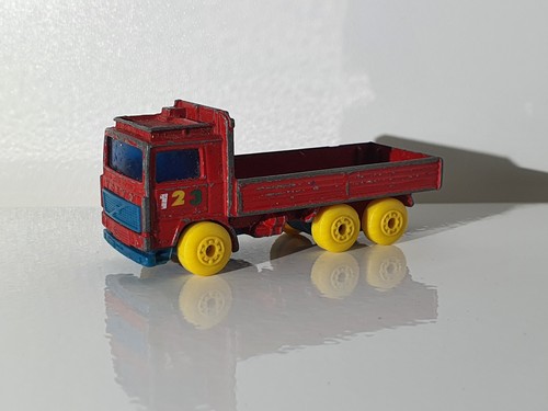 Matchbox volvo truck - matchbox,