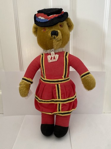 Merrythought antique beefeater - antique,