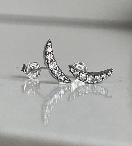 Pandora crescent moon - crescent, stud