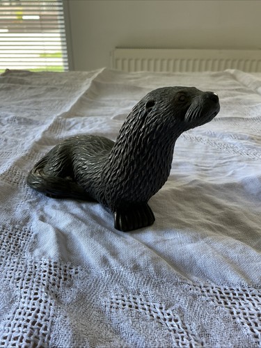 Vintage bronzed resin otter - bronzed,