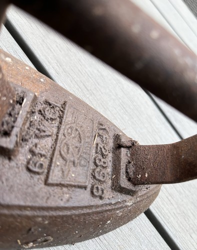 Old fashion iron - ,