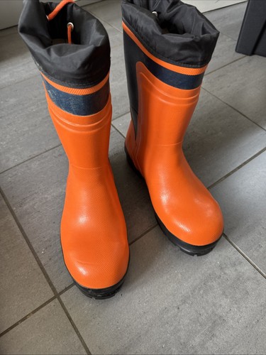 Stihl rubber chainsaw - rubber, boots