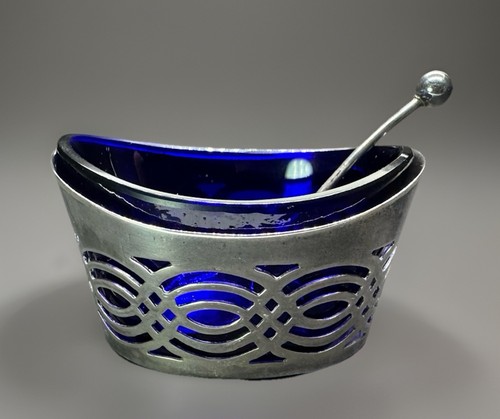Antique levi salaman - antique,