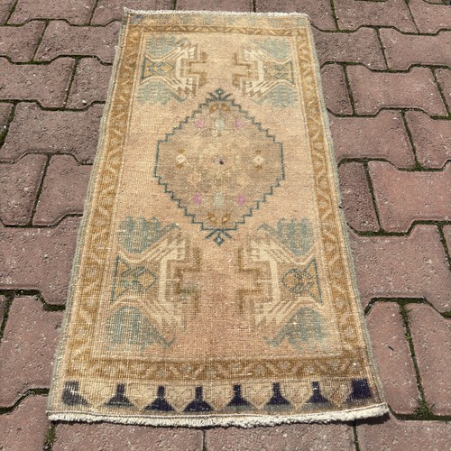 1x3 camel beige aqua - 1x3, vintage