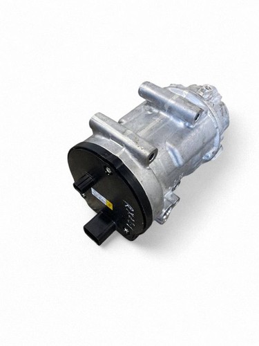 Lexus 2024 hybrid - v,