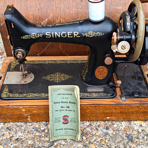 Vintage 1933 singer model - vintage,