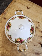 Royal Albert OLD COUNTRY ROSES lidded tureen