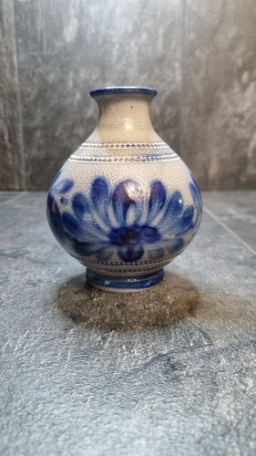 German handarbeit salt - handarbeit, glazed