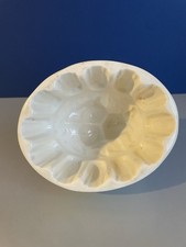 Lovely Vintage Ceramic Stoneware Pie/Jelly Mould Kitchen Decor Collectable VGC