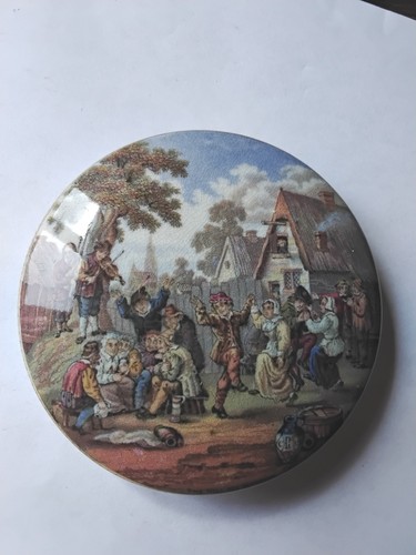 Lovely victorian pot lid - lovely,