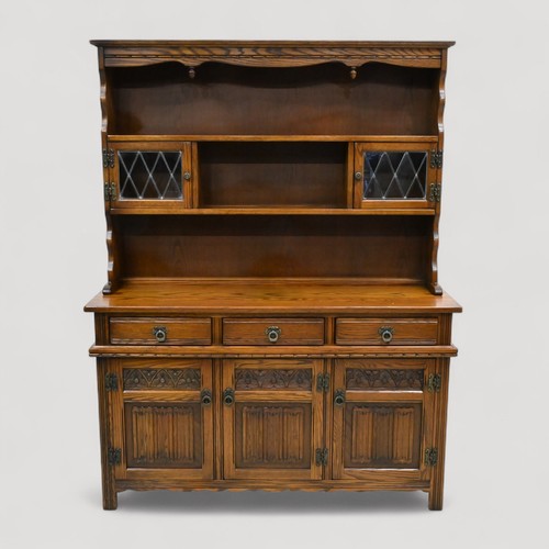 Old charm oak - in, tudor
