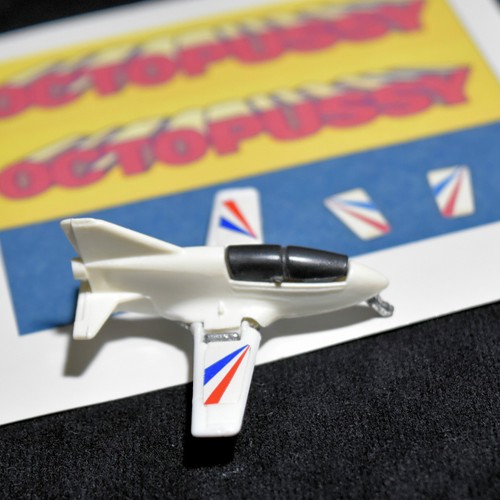 James bond 007 - bond,