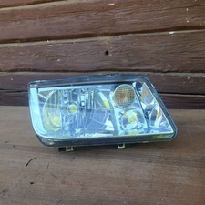 Volkswagen Bora 2001 Right