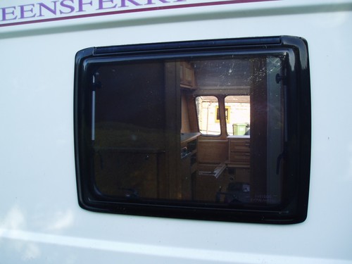 Caravan window 81cm - 81cm, x