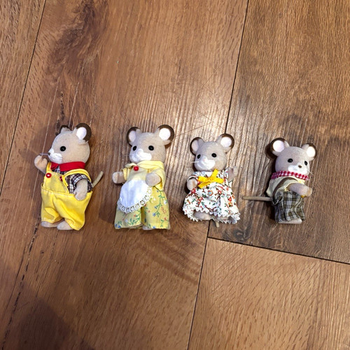 Sylvanian families field - families, mouse