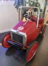 Vintage Fire Engine Pedal Car In Good Working Order & Nice Condition