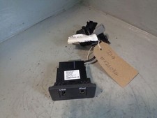 Audio USB iPod Port Centre