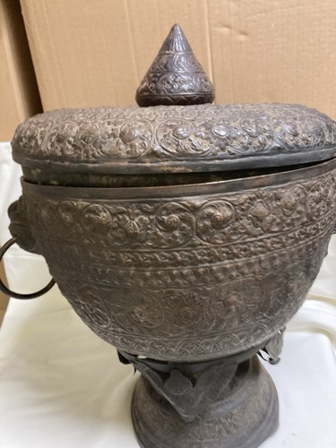 Anglo raj makara indian - makara, brass