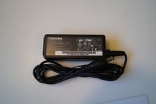 GENUINE TOSHIBA 19V 1.58A 30W