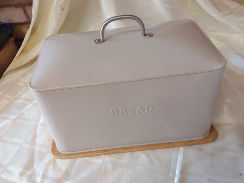 Vintage enamelled tin bread - enamelled,