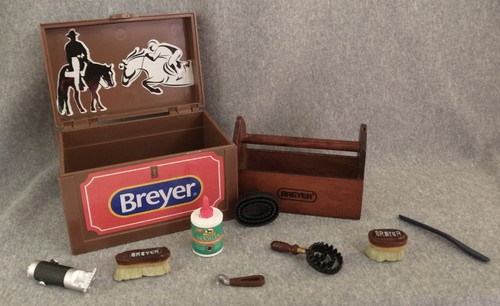Breyer horse tack trunk - breyer,