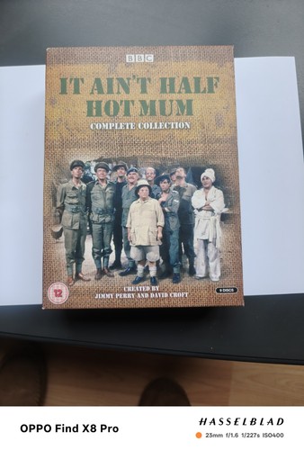 Ain half hot mum complete - it,