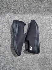 Brand New Skechers Men's Slip On Shoes Size UK 10