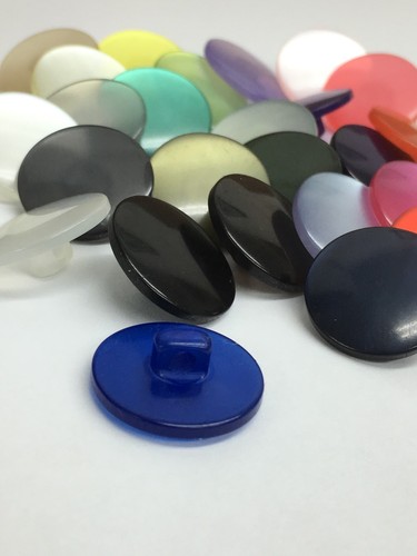 Pearlised domed shank button - domed,