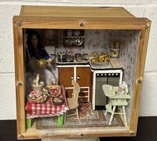 Vintage Diorama / Miniature Illuminated Dolls Kitchen Display