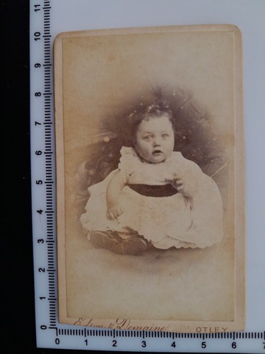 Cdv cute baby - (trimmed):,