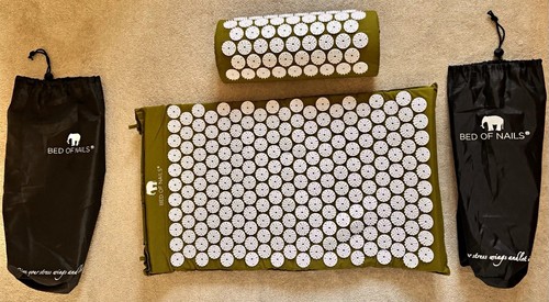 Bed nails portable - bed, of